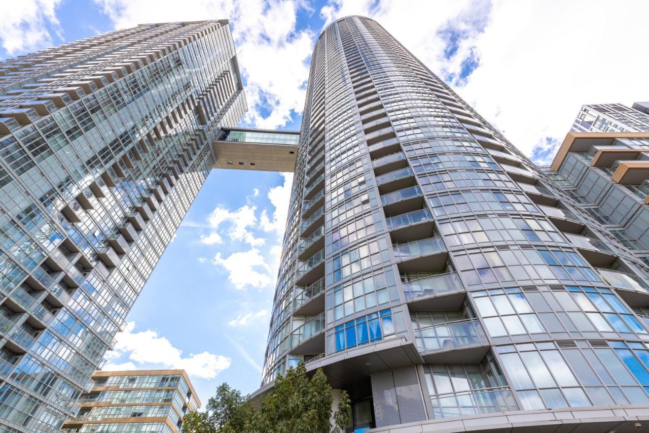 Icetowers Toronto Exterior photo