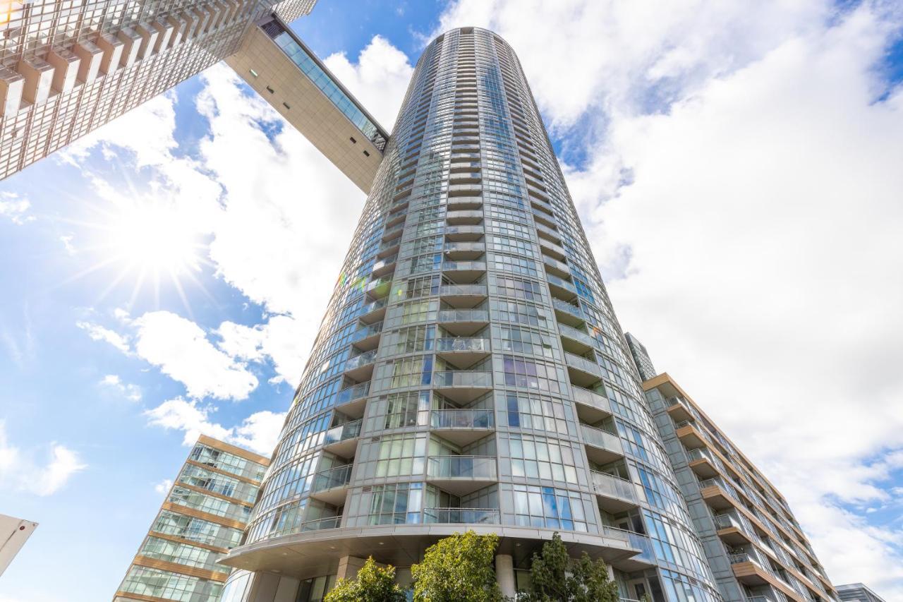 Icetowers Toronto Exterior photo